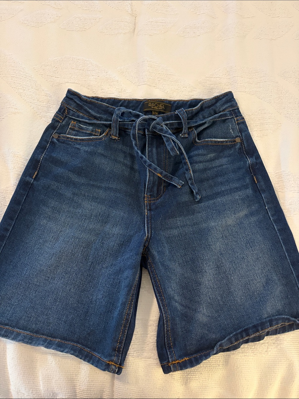 RACHEL Rachel Roy Medium Blue Denim Jorts with Tie Waist size 2/26